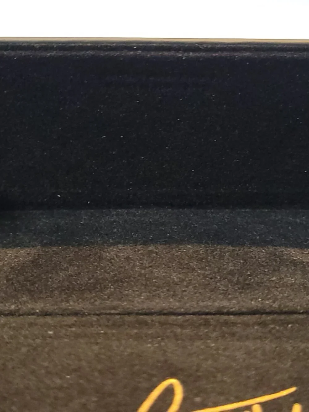 Maui Jim Black Tri-Fold Sunglasses Eyeglass Case
